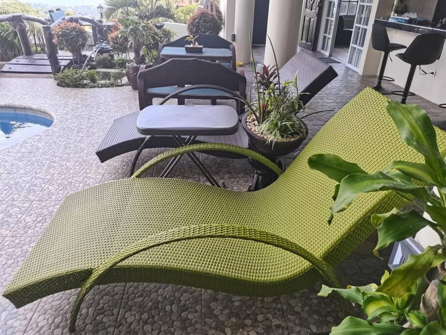 Avana Hills Tagaytay Villa Tagaytay City Ngoại thất bức ảnh